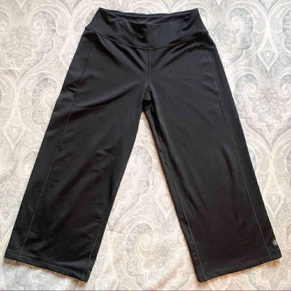 Athleta Capris Leggings